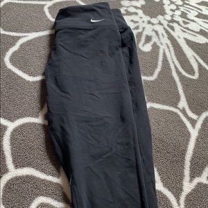 Nike calf leggings